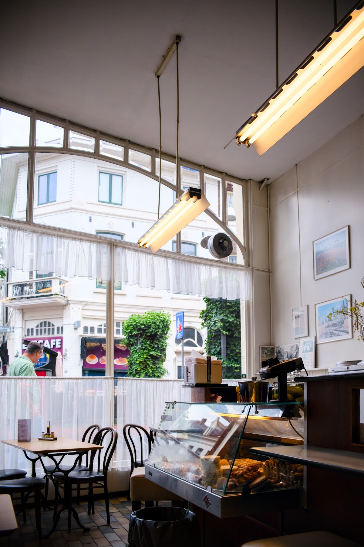 Cafetaria Vuurens🍟 - 4